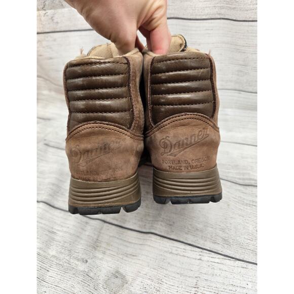 Danner Brown 6" Hiking Gore-Tex Boot USA Size 7 M Model 34300 Vibram Soles EUC - Picture 5 of 11